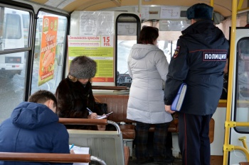 Внеплановую проверку городских автобусных маршрутов провели в Чайковском