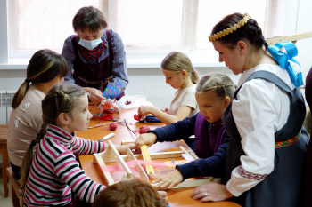 В Ольховке и Кемуле появились ремесленные мастерские для молодёжи