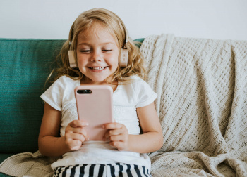 Меньше звонков, больше видео: МегаФон рассказал про цифровые привычки детей