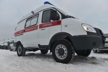 Чайковская больница получила 2 новых автомобиля скорой помощи и 7 фургонов «УАЗ»