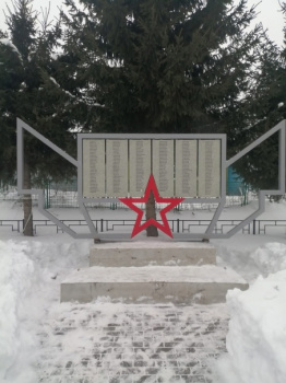 В Заводе Михайловском обновили обелиск погибшим землякам