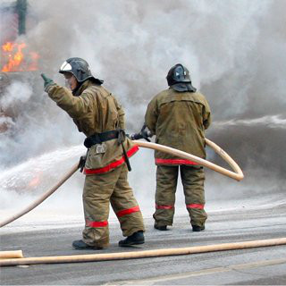Неисправная печь и сигарета стали причиной пожаров в Чайковском районе